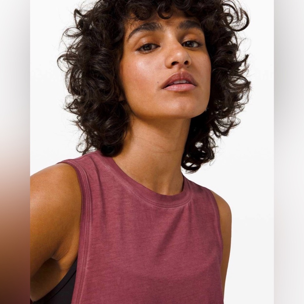 Lululemon Cut Back Crop Tank *Wash - Washed Chianti - Picture 4 of 8